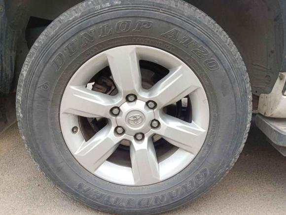 [济南·鲁A] 二手丰田普拉多2016款 2.7L 自动标准版