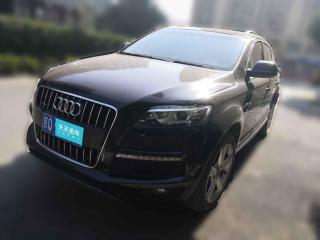 奥迪奥迪Q72013款35TFSI进取型