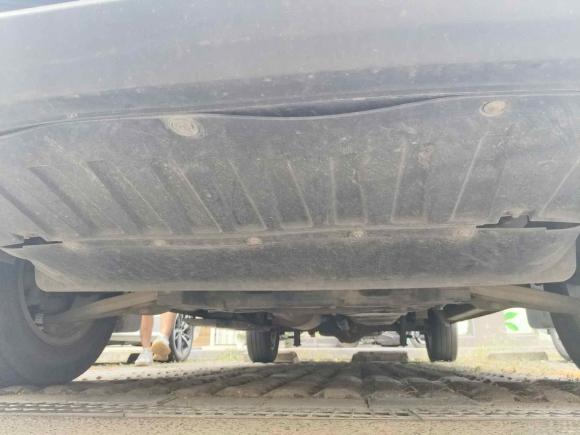 [成都·川A] 二手上汽大通MAXUS新途V902019款 2.0T手动智达后驱单胎长轴高顶9座