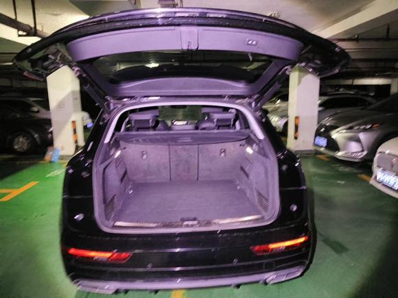 [上海·沪B] 二手奥迪奥迪Q5L2021款 45 TFSI 臻选动感型