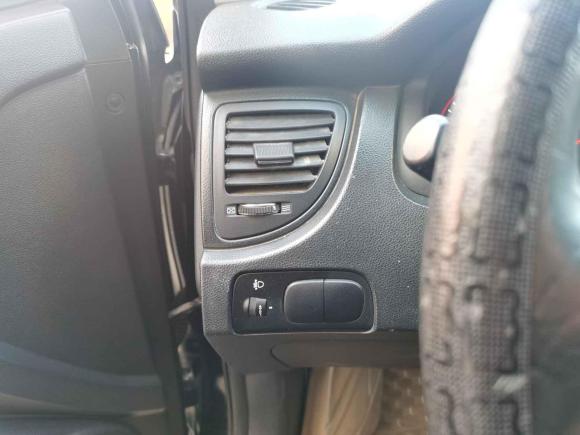 [青岛·鲁B] 二手起亚狮跑2013款 2.0L 自动两驱版GLS