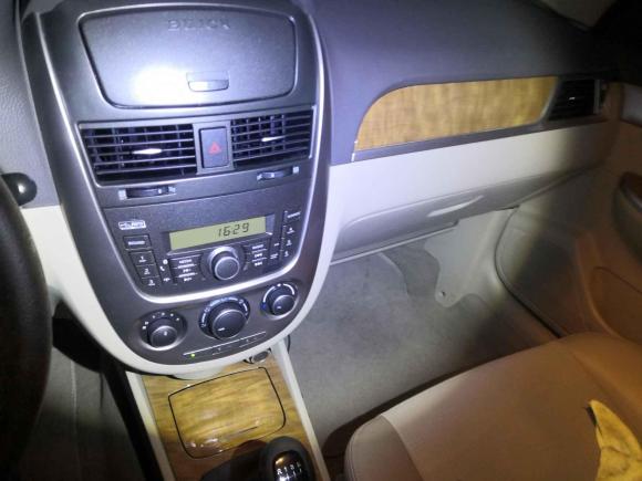 [上海·湘D] 二手别克凯越2015款 1.5L 手动经典型