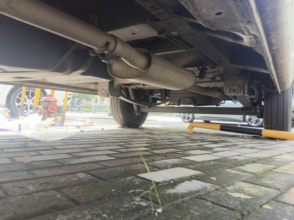 [常州·苏D] 二手上汽大通MAXUS新途V802015款 2.5T 手动傲运通版短轴中顶