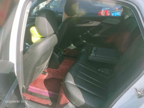 [上海·沪B] 二手奥迪奥迪A4L2018款 30周年年型 40 TFSI 时尚型