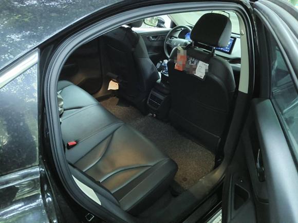 [成都·川A] 二手红旗红旗E-QM52021款 充电 T3版 5座