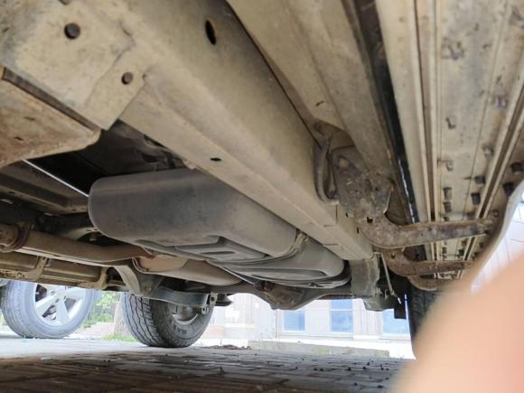 [南昌·赣A] 二手江铃驭胜S3502013款 2.4T 手动两驱柴油豪华版5座