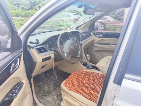 [广州·渝A] 二手宝骏宝骏7302014款 1.5L 手动舒适ESP版 7座