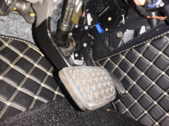 [上海·沪A] 二手丰田凯美瑞2015款 2.0G 领先版