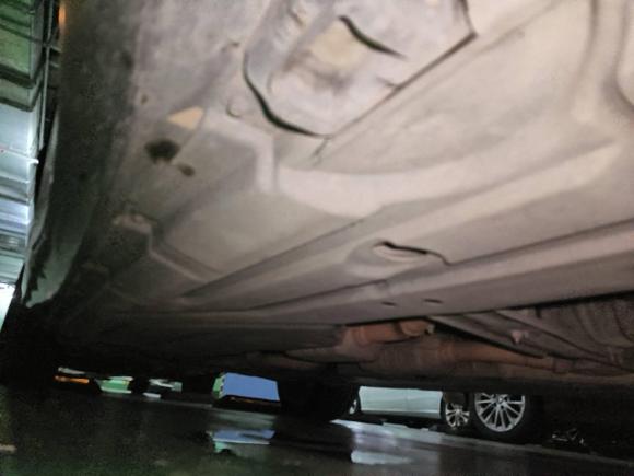 [广州·粤A] 二手奔驰奔驰R级2017款 R 400 4MATIC 臻藏版