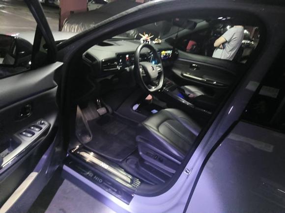 [上海·沪A] 二手蔚来蔚来ES62022款 75kWh 运动版