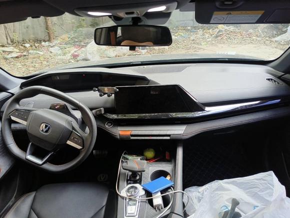 [武汉·鄂W] 二手长安长安UNI-V2022款 1.5T 运动版