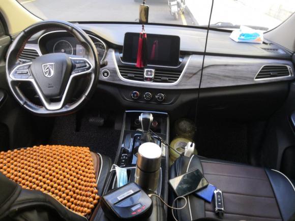 [深圳·粤B] 二手宝骏宝骏7302019款 1.5T DCT时尚型 7座 国V