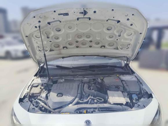 [西安·陕U] 二手奔驰奔驰A级2020款 改款二 A 180 L 运动轿车