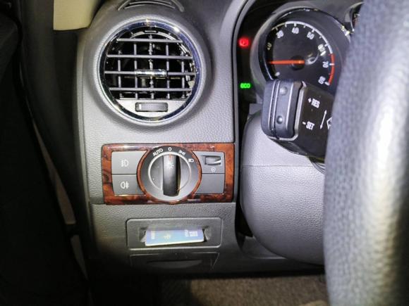 [成都·川A] 二手欧宝安德拉2012款 2.4L 四驱豪华版