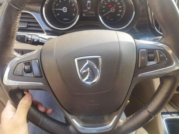 [义乌·苏B] 二手宝骏宝骏7302016款 1.5L 手动豪华型 7座