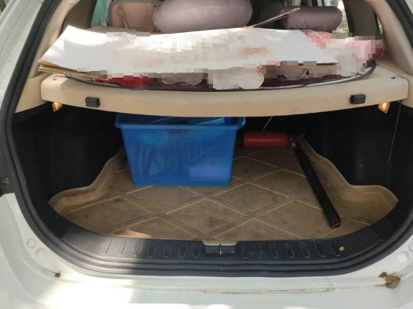 [西安·陕A] 二手中华中华V52012款 1.6L 手动豪华型