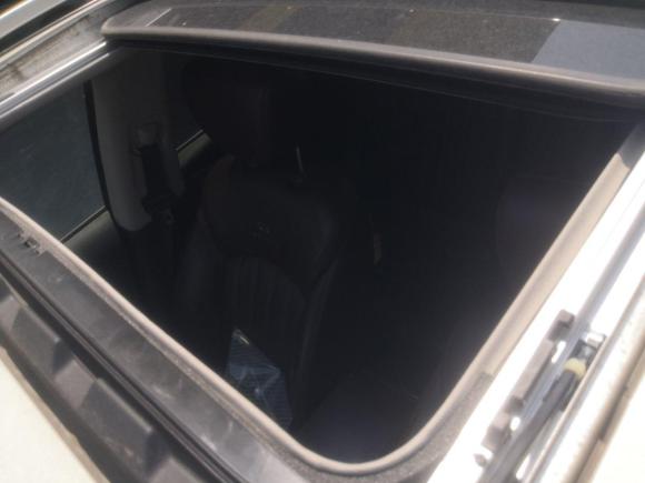 [佛山·粤E] 二手英菲尼迪英菲尼迪QX502013款 2.5L 两驱优雅版