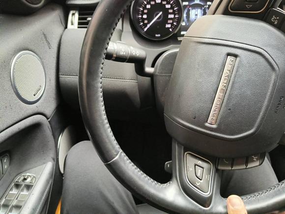 [上海·沪J] 二手路虎揽胜极光2016款 2.0T SE 智耀版