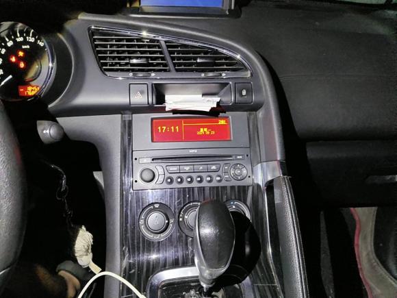 [成都·川A] 二手标致标致30082013款 2.0L 自动经典版