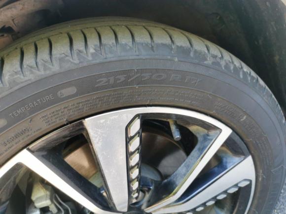 [上海·沪A] 二手飞凡汽车飞凡ER62020款 620km 智享版