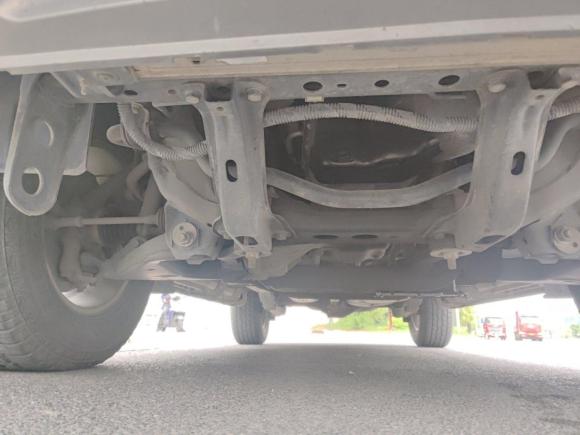 [湖州·浙E] 二手江铃驭胜S3502013款 2.4T 自动四驱柴油豪华版5座