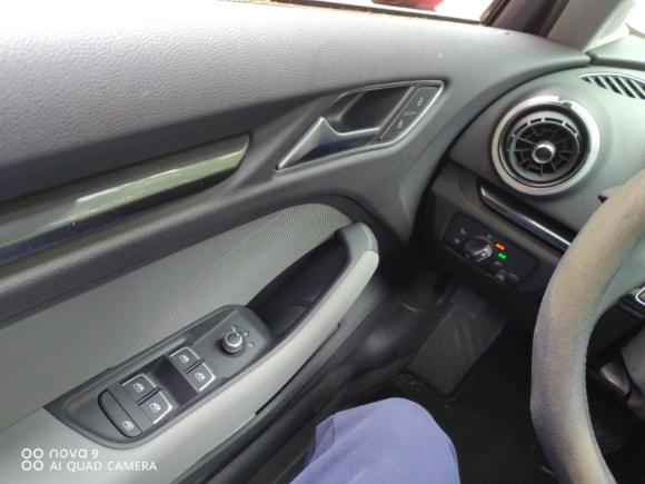 [上海·沪D] 二手奥迪奥迪A32018款 30周年年型 Sportback 35 TFSI 时尚型