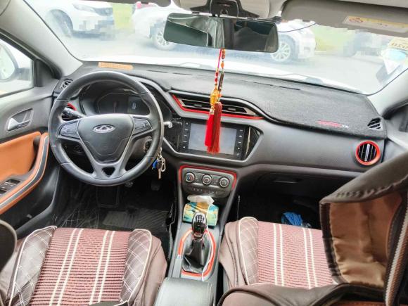 [合肥·陕E] 二手奇瑞瑞虎3x2017款 1.5L 手动时尚版