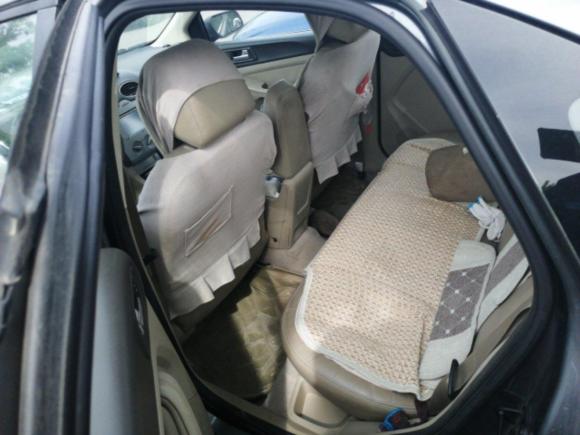 [上海·苏D] 二手福特福克斯2012款 三厢经典 1.8L 自动时尚型