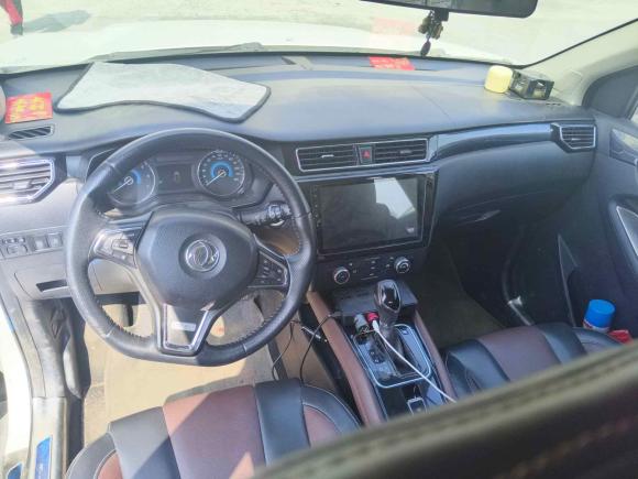 [广州·粤H] 二手东风风光风光5802017款 1.5T CVT豪华型