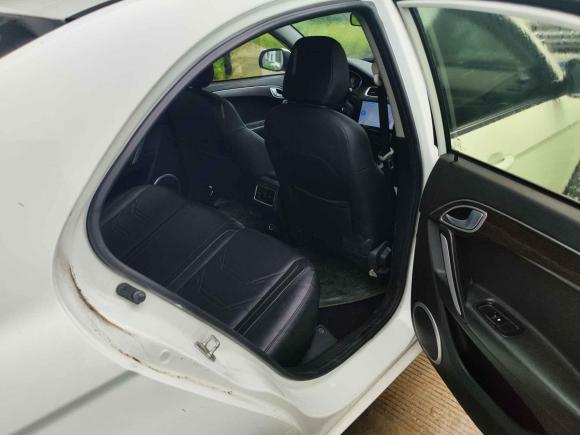 [合肥·皖A] 二手江汽集团江淮iEVA502018款 豪华型