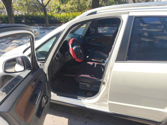 [南京·苏L] 二手铃木天语 SX42013款 1.6L 手动酷锐型