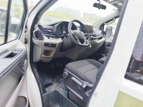 [上海·沪G] 二手上汽大通MAXUS新途V702023款 2.0T 精英版 手动短轴低顶 5/6座（125Ps）