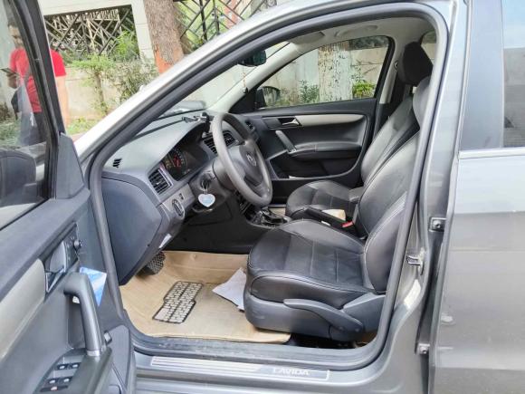 [佛山·粤B] 二手大众朗逸2013款 改款经典 1.6L 自动舒适版