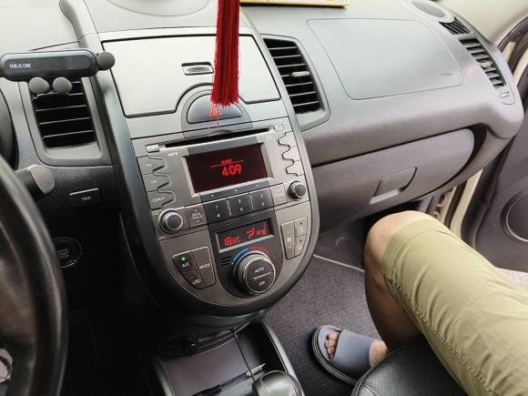 [深圳·粤B] 二手起亚秀尔2013款 1.6L AT Premium