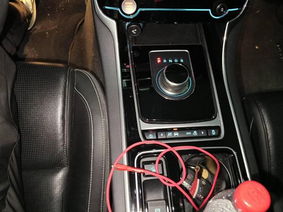 [上海·沪G] 二手捷豹捷豹XE2018款 2.0T 200PS 两驱R-Sport运动版