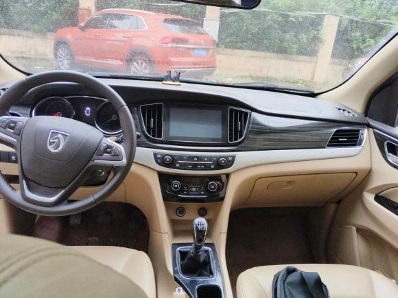 [上海·苏F] 二手宝骏宝骏7302016款 1.5T 手动豪华型 7座