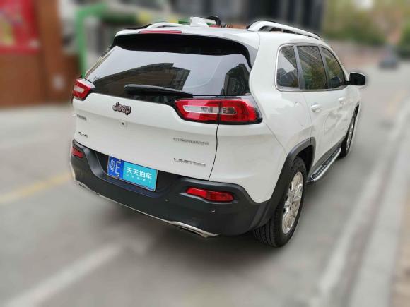 [佛山·粤E] 二手Jeep自由光2016款 2.4L 优越版