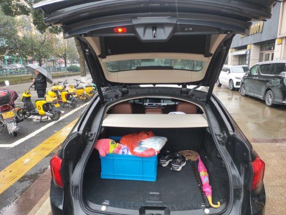 [台州·浙J] 二手宝马宝马5系GT2015款 535i 领先型