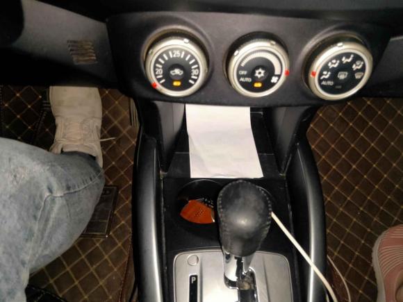 [无锡·苏B] 二手三菱欧蓝德2009款 2.4 时尚版