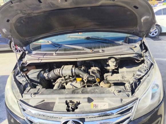 [南昌·赣A] 二手上汽大通MAXUS大通G102016款 1.9T 手动精英版 柴油 国V