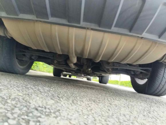 [佛山·粤E] 二手奥迪奥迪Q72010款 3.0 TDI quattro 领先型