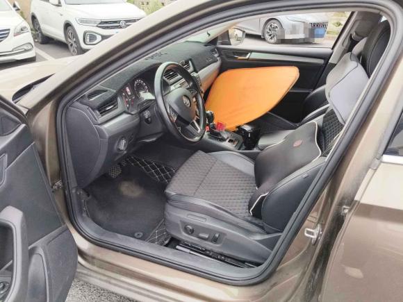 [上海·沪B] 二手斯柯达速派2016款 TSI330 DSG创行版