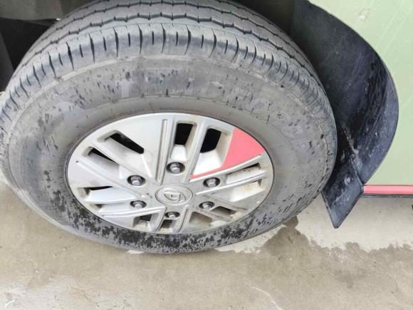 [上海·沪G] 二手上汽大通MAXUS新途V702023款 2.0T 精英版 手动短轴低顶 5/6座（125Ps）