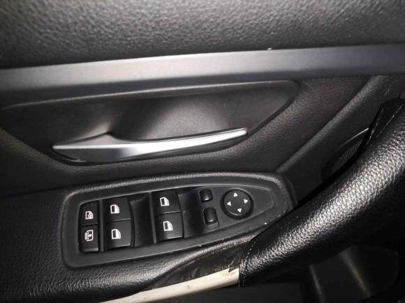 [广州·粤A] 二手宝马宝马3系2015款 320Li 时尚型