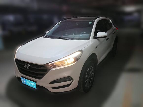 [济南·鲁A] 二手现代途胜2015款 1.6T 双离合两驱领先型