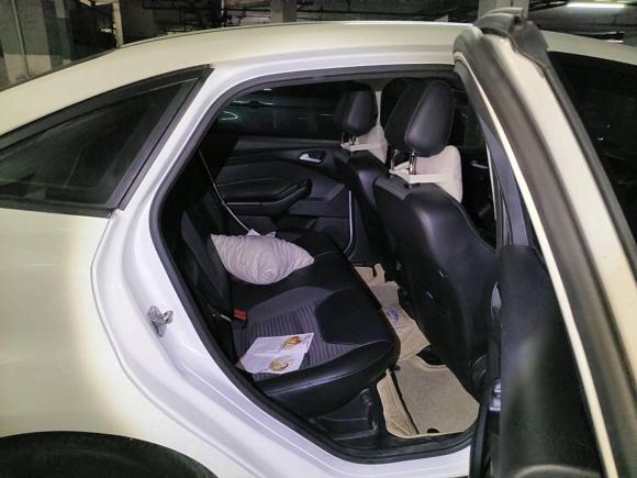 [佛山·粤Y] 二手福特福克斯2015款 三厢 1.6L 自动风尚型