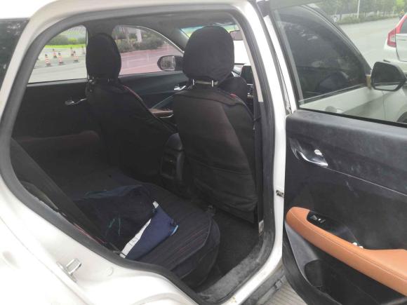 [武汉·鄂A] 二手宝骏宝骏5102017款 1.5L 手动豪华型