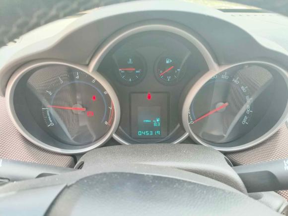 [济南·黑C] 二手雪佛兰科鲁兹2013款 掀背 1.6L 手动豪华型