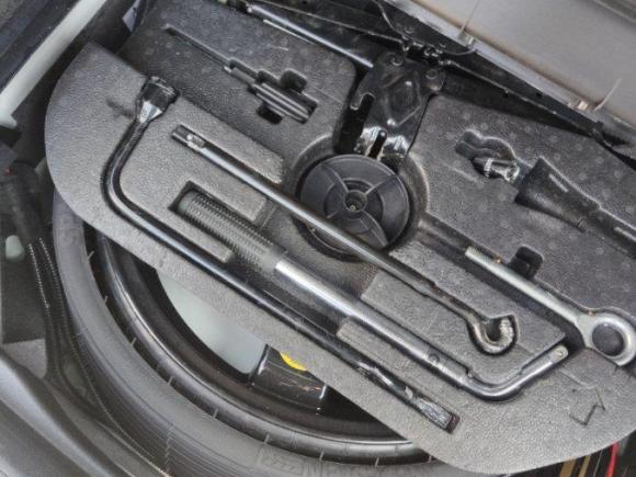 [上海·沪A] 二手玛莎拉蒂Levante2016款 3.0T 标准型