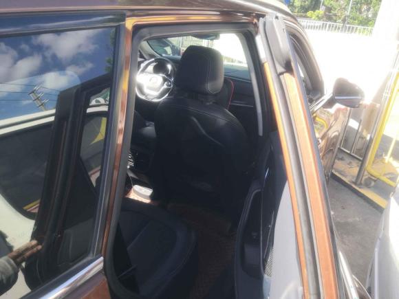 [佛山·粤E] 二手中华中华V72018款 280T DCT豪华型 5座